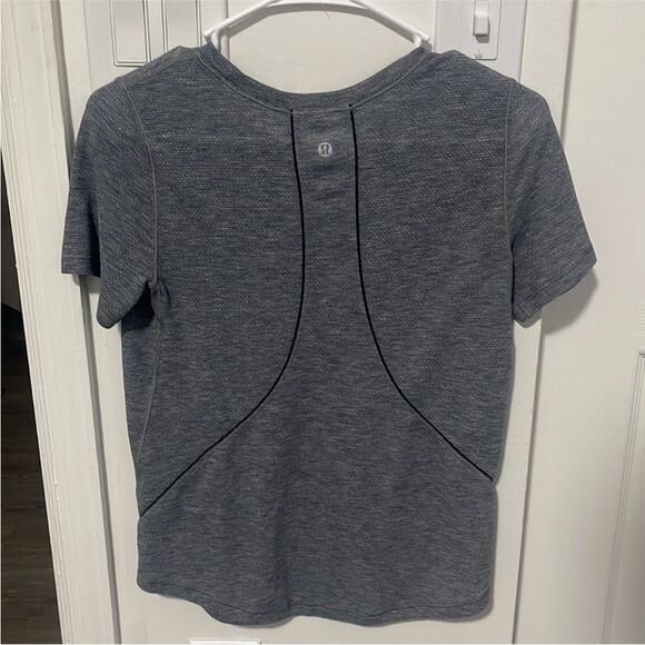 Lululemon Go The Distance Heather Black/Gray Short Sleeve Tee - Picture 5 of 6